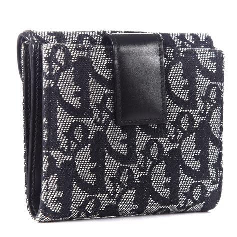 christian dior wallet.